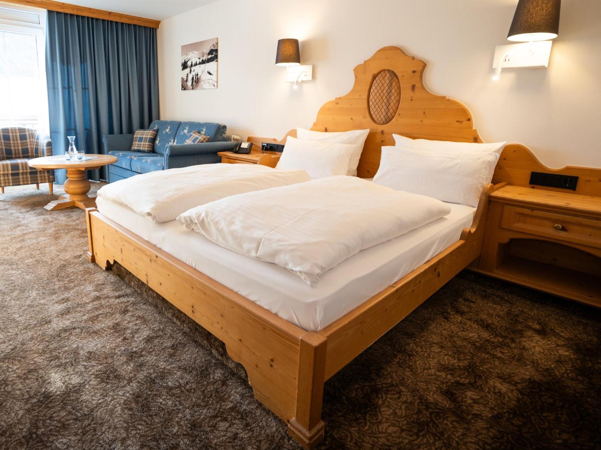 Hotel Alpengasthof Lowen Бад-Хинделанг Экстерьер фото